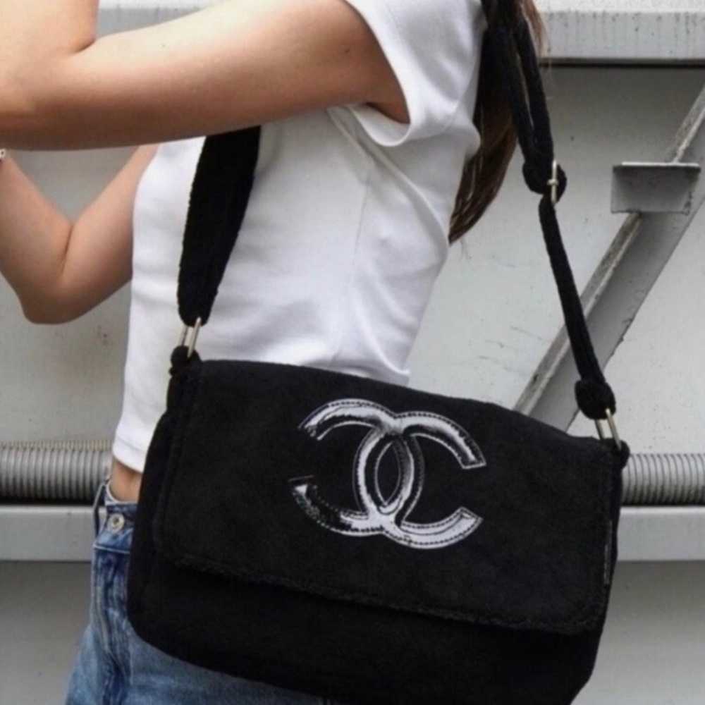 New black and black precision crossbody bag